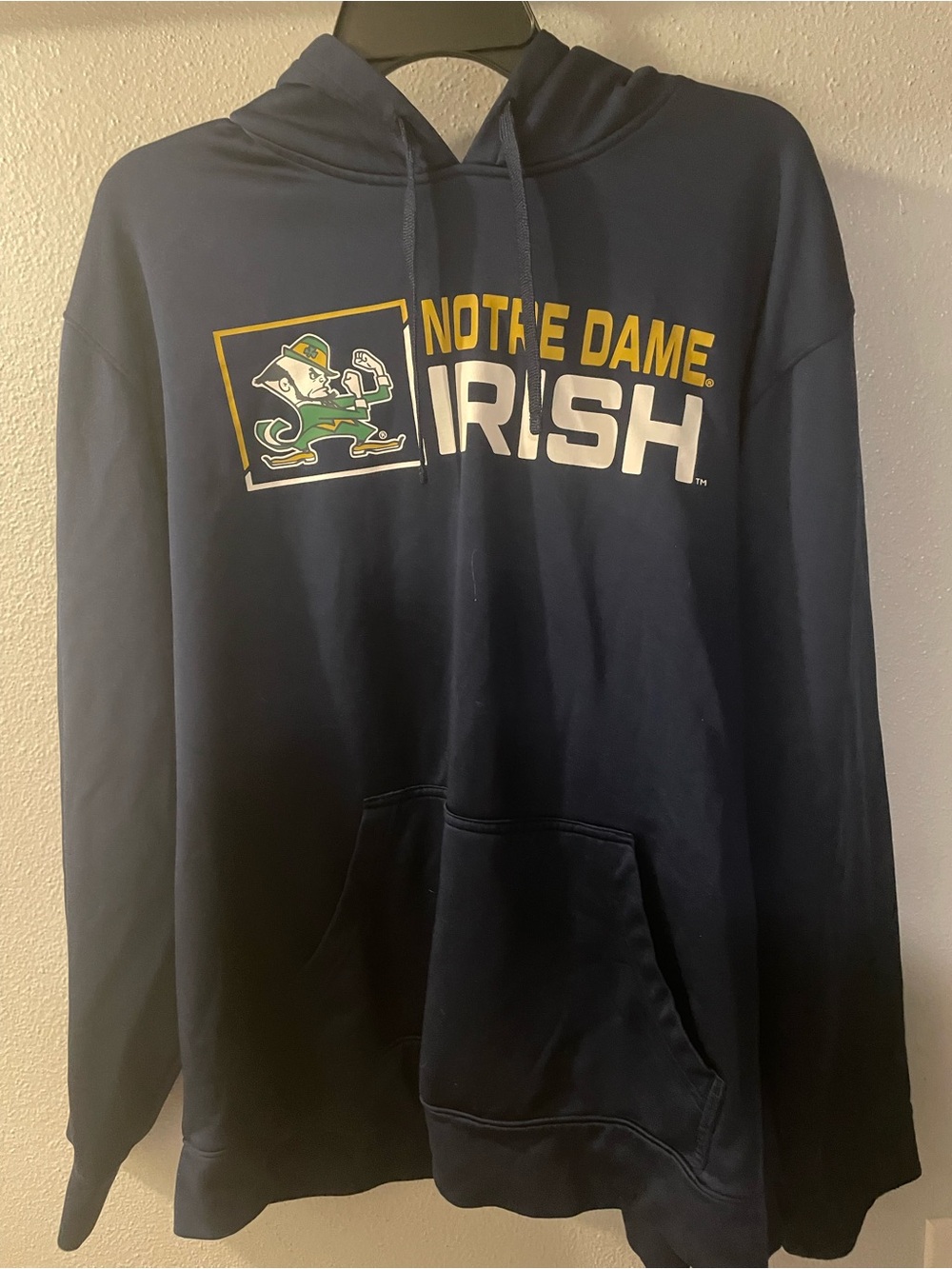 Fanatics Navy Notre Dame Irish Pullover Hoodie with Yellow and White Logo